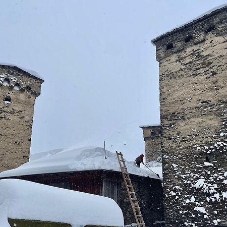 Hotel Old House Ushguli Exterior foto