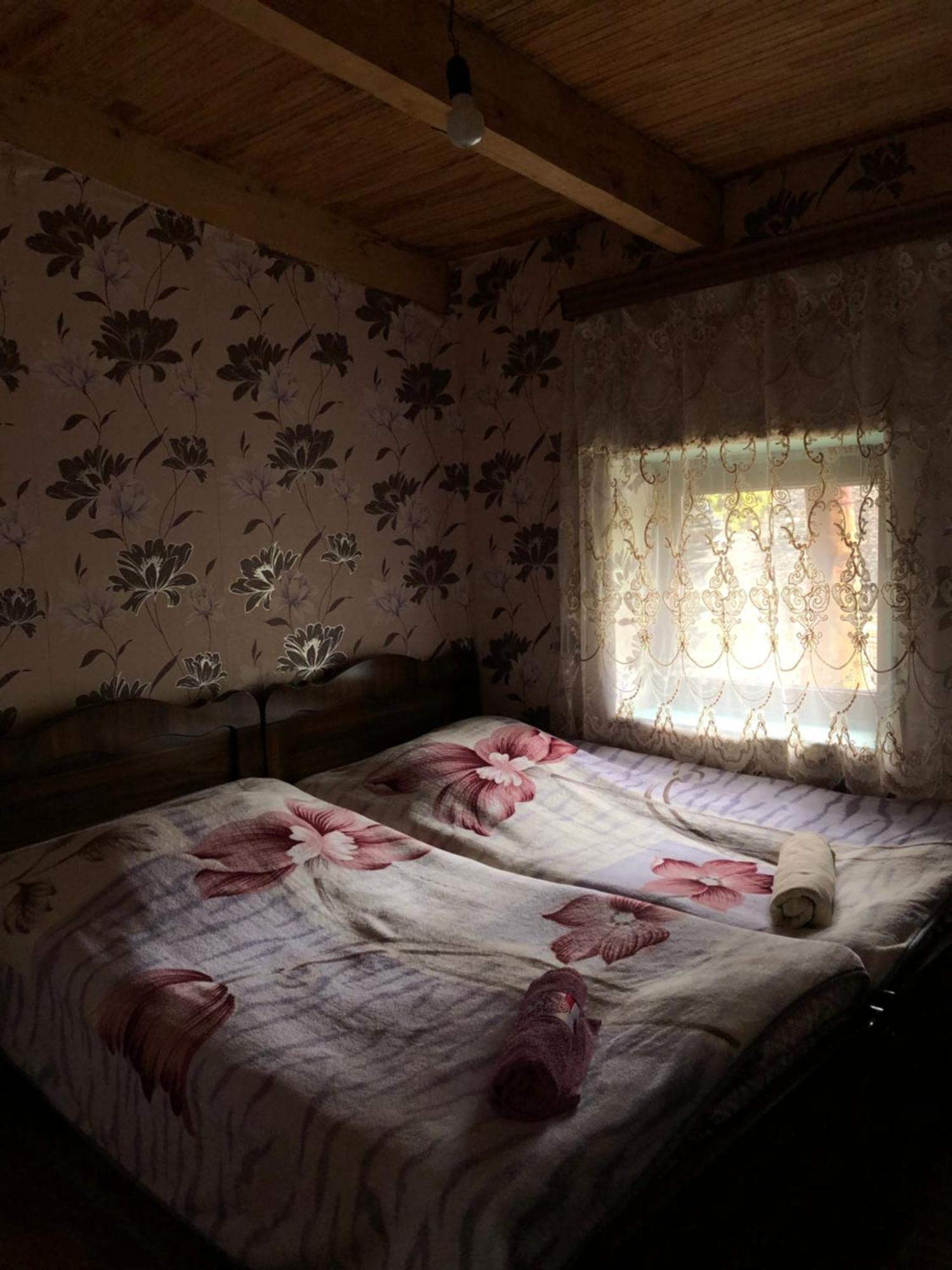 Hotel Old House Ushguli Exterior foto