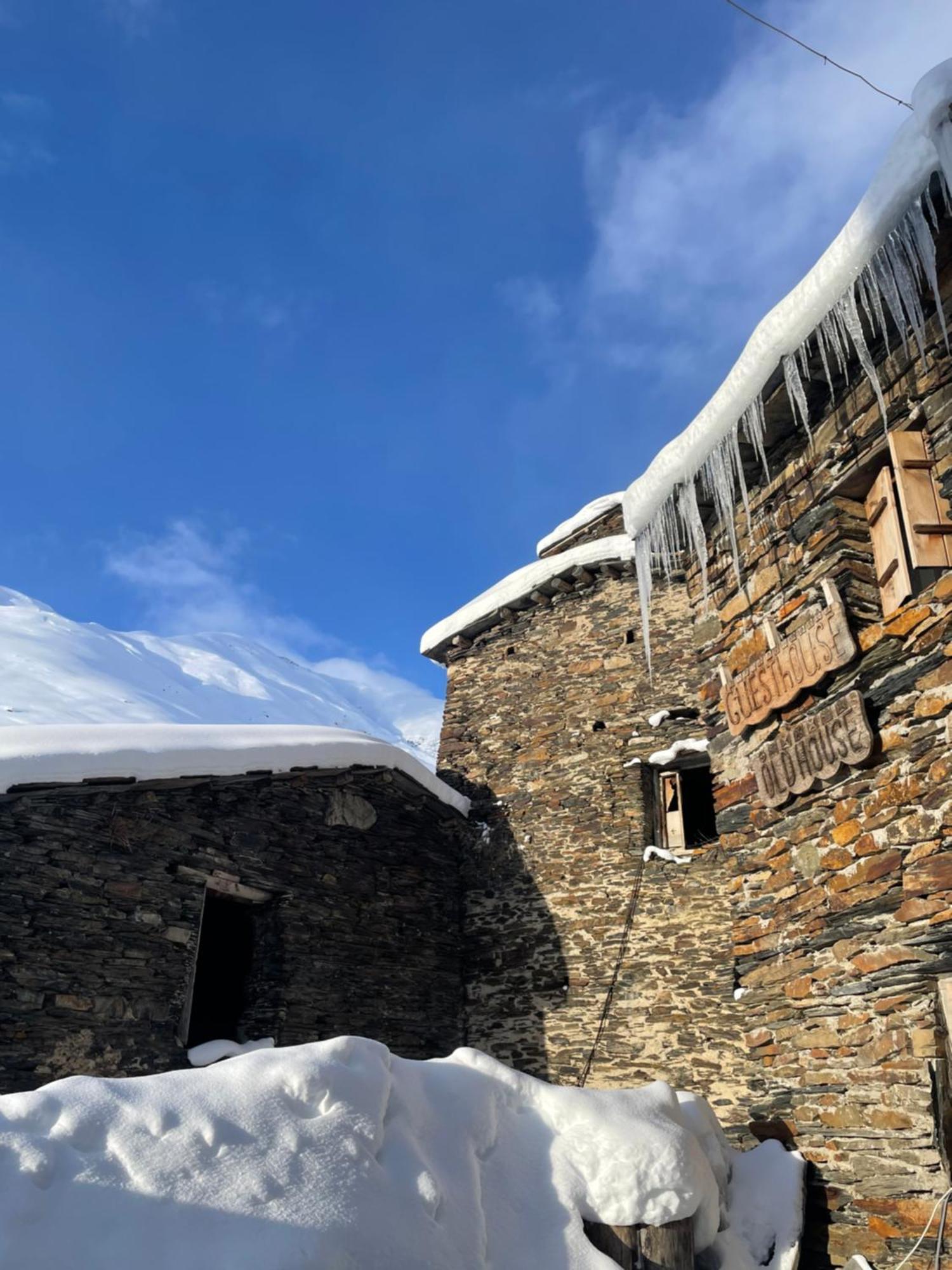 Hotel Old House Ushguli Exterior foto